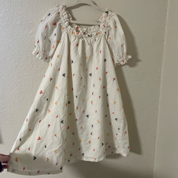 Cute kids spring dress! Never worn! - Picture 3 of 5